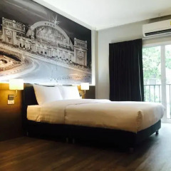 Отель @Hua Lamphong 2* Номер Делюкс с различными типами кроватей фото 5