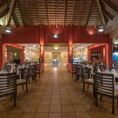 Отель Punta Cana Princess All Suites Resort and Spa - Все включено гостиничный бар фото 3