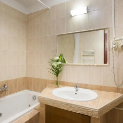 Baross City Hotel 3* Улучшенные апартаменты с различными типами кроватей фото 3
