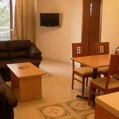 Апартаменты Apartment 7 in Kaya House Солнечный берег комната для гостей фото 6