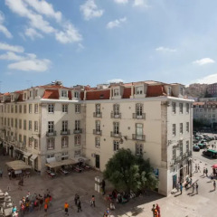 Отель Feels Like Home Rossio Prime Suites Лиссабон балкон