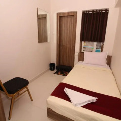 Hotel Meera 3* Номер Делюкс с различными типами кроватей фото 2