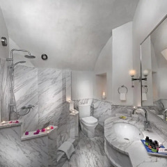 Отель Aigialos Niche Residences & Suites ванная фото 2