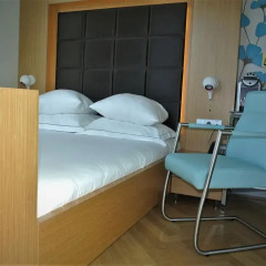 Amadi Park Hotel 4* Стандартный номер с различными типами кроватей фото 2