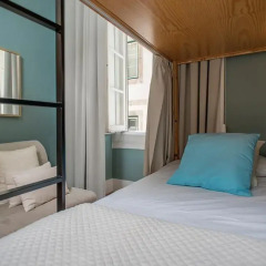 Passport Lisbon Hostel 2* Кровать в женском общем номере фото 6