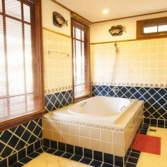 Отель Sirinthara luxury villa Вилла с различными типами кроватей фото 5