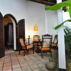 Отель Secret Garden Villa балкон