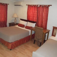 Отель Hans Travel Inn 3* Улучшенный номер с различными типами кроватей фото 2