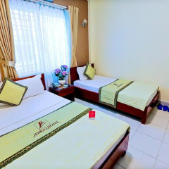 Amigo Hotel 2* Улучшенный номер с двуспальной кроватью фото 8