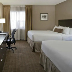 Отель Delta Hotels by Marriott Calgary Airport In-Terminal Канада, Калгари - отзывы, цены и фото номеров - забронировать отель Delta Hotels by Marriott Calgary Airport In-Terminal онлайн спа фото 2
