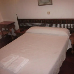 Отель Hostal Esmeralda Стандартный номер с различными типами кроватей фото 2