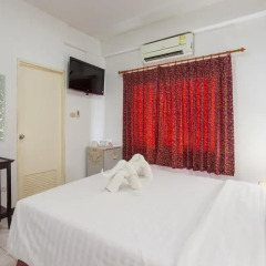 Отель Karon Sunshine Guesthouse & Bar 3* Стандартный номер с различными типами кроватей фото 13