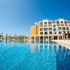 Отель Premier Fort Beach Resort Болгария, Свети Влас - 2 отзыва об отеле, цены и фото номеров - забронировать отель Premier Fort Beach Resort онлайн бассейн фото 2