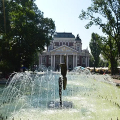 Отель Bon Bon Central бассейн