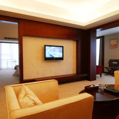 Sunda Gentleman International Hotel 4* Семейный люкс с двуспальной кроватью