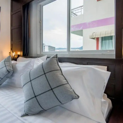 Hallo Patong Hotel & Restaurant 3* Стандартный номер с разными типами кроватей фото 5