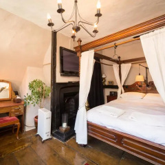 Апартаменты Trembling Madness Apartments Йорк комната для гостей