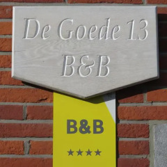 Отель B&B De Goede 13 парковка