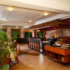Отель Royal Mall Kandy Канди питание