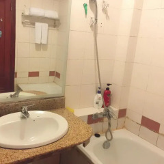 Отель A25 Hang Non Ханой ванная