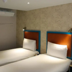 Queens Hotel 3* Стандартный номер с различными типами кроватей фото 17