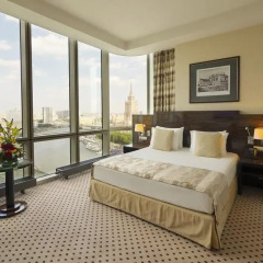 Гостиница Crowne Plaza Moscow World Trade Centre 5* Клубный номер с двуспальной кроватью фото 3