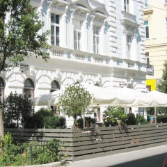 Отель Vienna Westend City Apartment Австрия, Вена - отзывы, цены и фото номеров - забронировать отель Vienna Westend City Apartment онлайн балкон