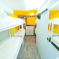 Гостиница Cinema Hostel в Санкт-Петербурге - забронировать гостиницу Cinema Hostel, цены и фото номеров Санкт-Петербург комната для гостей фото 3
