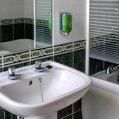 Отель The Devonshire House Hotel Великобритания, Ливерпуль - 1 отзыв об отеле, цены и фото номеров - забронировать отель The Devonshire House Hotel онлайн ванная
