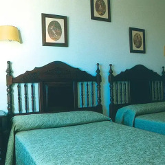 Отель Hostal Macami Стандартный номер с различными типами кроватей фото 4