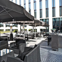 Leonardo Royal Hotel Munich Мюнхен бассейн