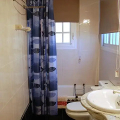 Отель Luxury Costa Dorada –Alorda Park ванная фото 2