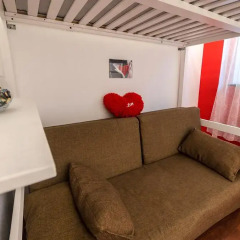 Light Dream Hostel Стандартный семейный номер с двуспальной кроватью фото 2