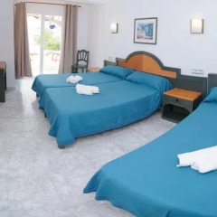 Отель Hostal Rosalia Стандартный номер с различными типами кроватей фото 7