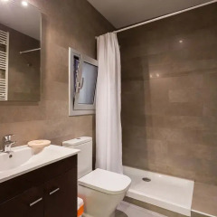 Апартаменты Apartment Park Guell Gaudi Барселона ванная