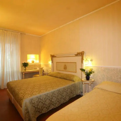 Отель B&B Relais Tiffany 3* Стандартный номер с различными типами кроватей фото 2