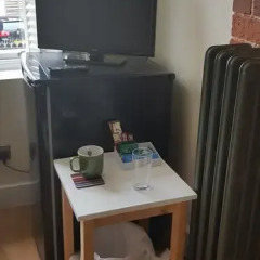 Отель Waynes Place 3* Номер с общей ванной комнатой с различными типами кроватей (общая ванная комната) фото 6