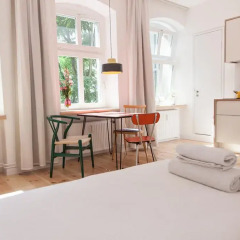Апартаменты Sunny Boutique Studio Apartment комната для гостей фото 2