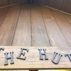 Отель The Hut Хакуба спортивное сооружение