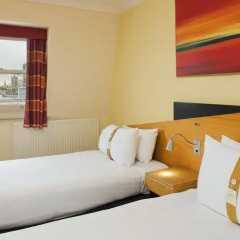 Отель Holiday Inn Express London Victoria 3* Стандартный номер с различными типами кроватей фото 2
