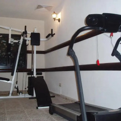 Spa & Apartment Hotel Mountain Romance фитнесс-зал