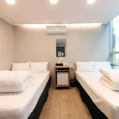 K-grand Hostel Myeongdong Стандартный семейный номер фото 7