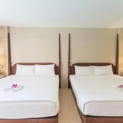Отель Phuket Orchid Resort and Spa 4* Стандартный семейный номер с разными типами кроватей фото 9