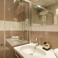 Hotel Beaugrenelle Saint Charles Tour Eiffel 3* Стандартный номер с различными типами кроватей фото 2