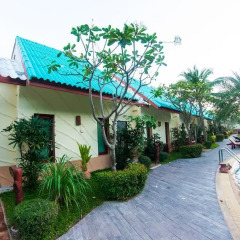 Отель The Green Beach Resort 3* Номер Делюкс с различными типами кроватей фото 4