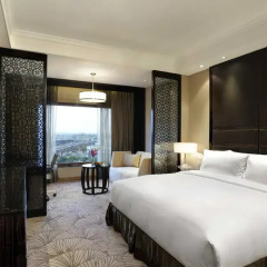 Отель Crowne Plaza New Delhi Mayur Vihar Noida 5* Стандартный номер с различными типами кроватей фото 2