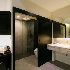 Отель The House Patong 3* Улучшенный номер с различными типами кроватей фото 8