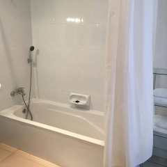 Отель Saint Julian's - Sea View Apartments Мальта, Сан Джулианс - отзывы, цены и фото номеров - забронировать отель Saint Julian's - Sea View Apartments онлайн ванная фото 2