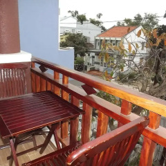 Отель Hoang Thu Homestay 2* Стандартный семейный номер с двуспальной кроватью фото 2