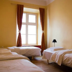 Отель Tabinoya - Tallinn's Travellers House Стандартный номер с 2 отдельными кроватями (общая ванная комната) фото 2